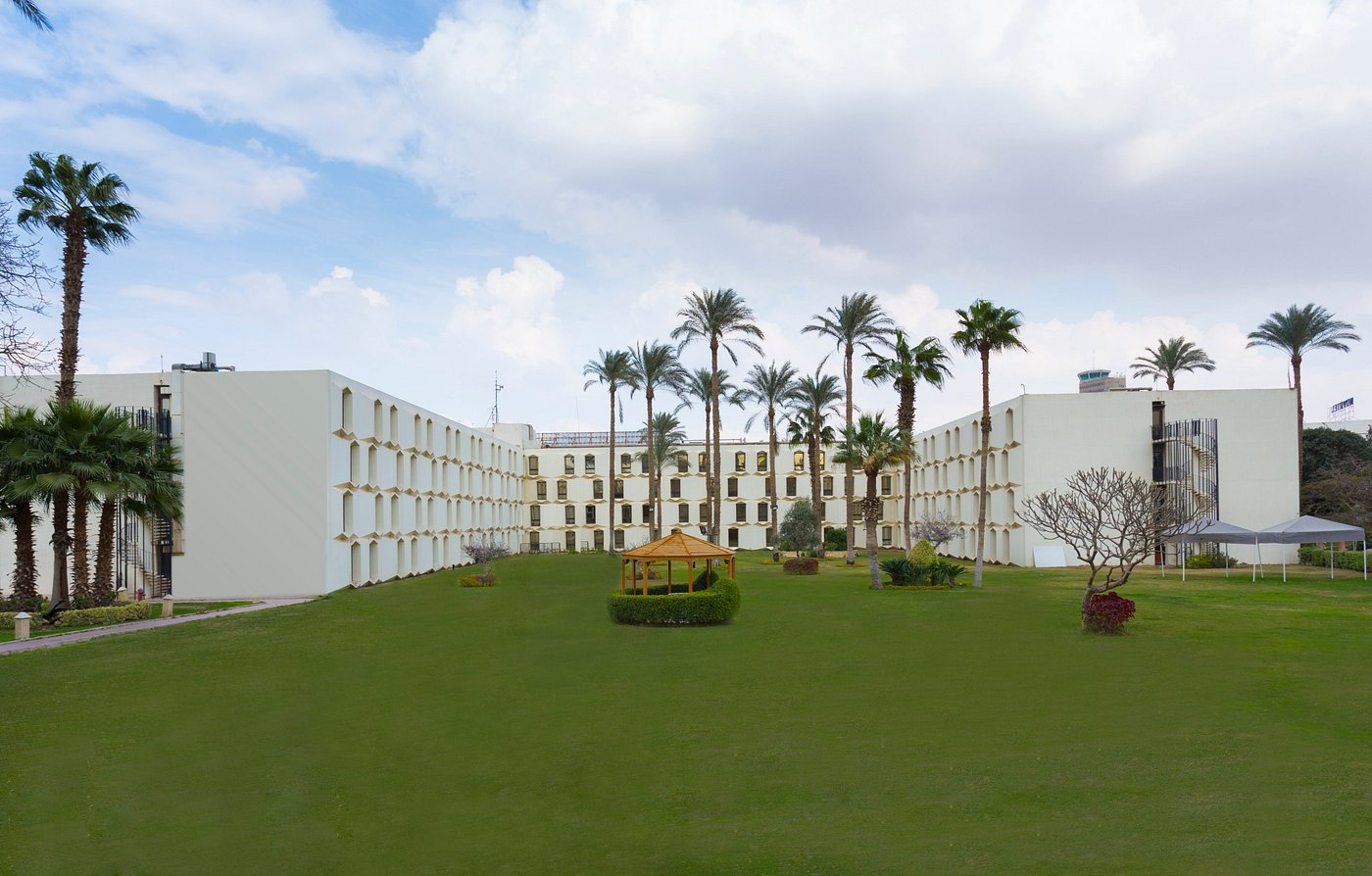 Le Passage Airport Hotel
